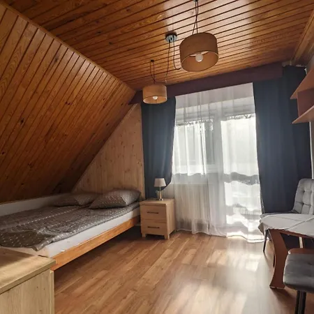 Przy Skałkach Nocleg ze śniadaniem 3*